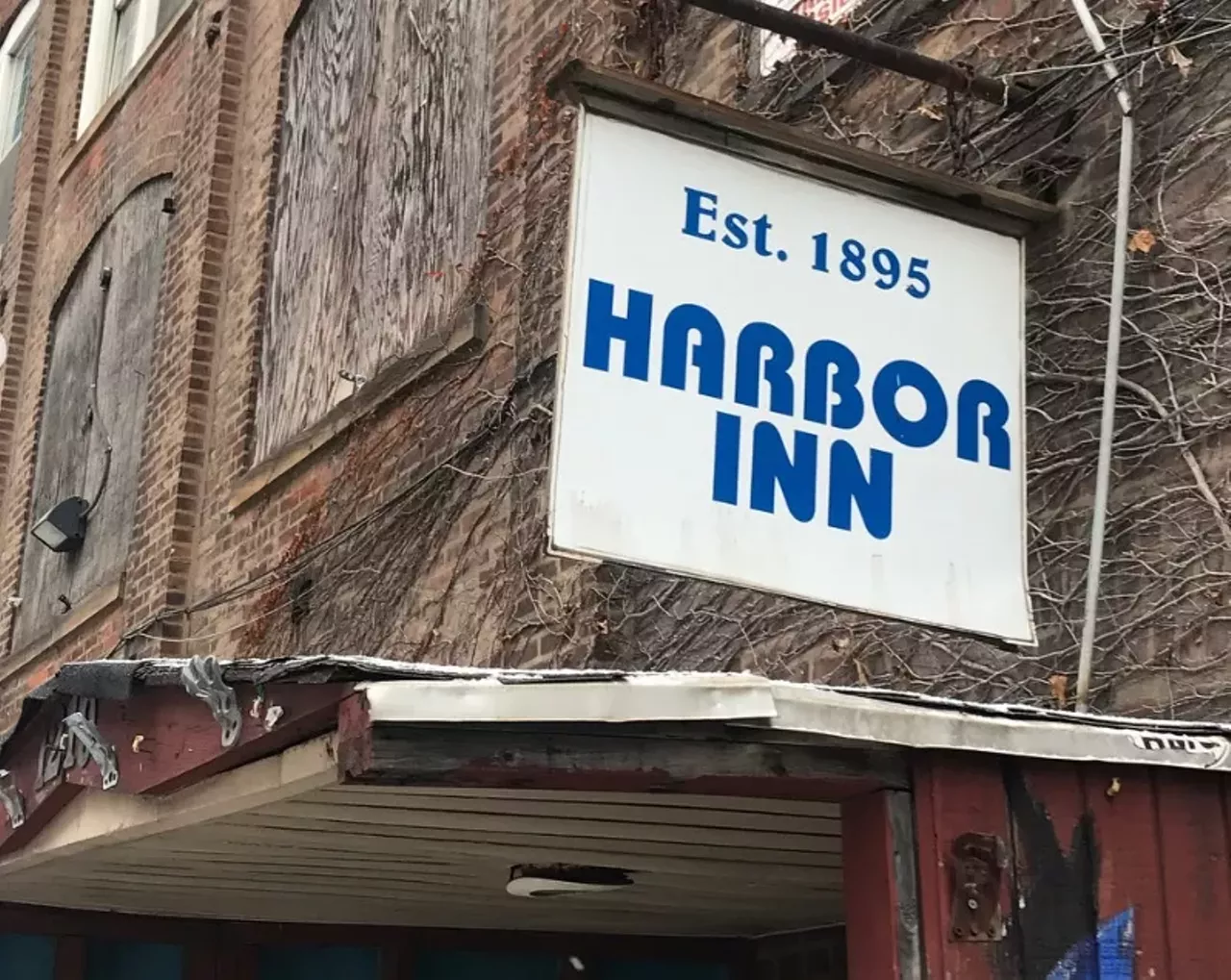 Cleveland's Harbor Inn